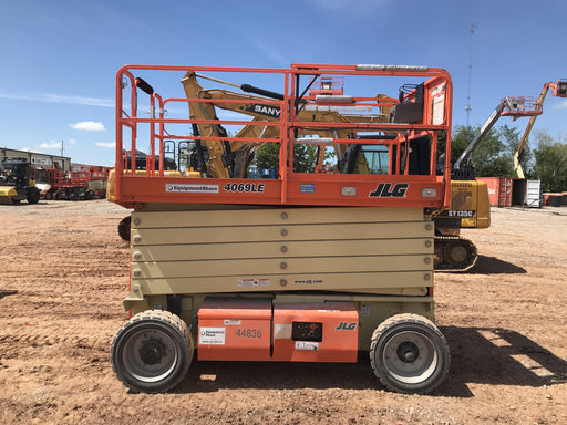 2019 JLG 4069LE