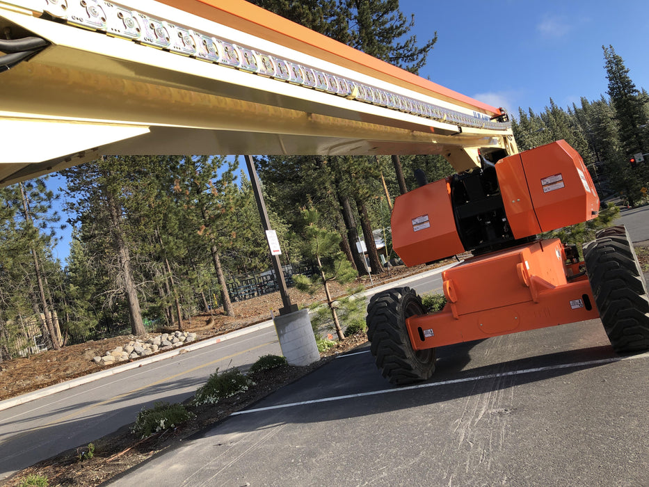 2019 JLG 860SJ