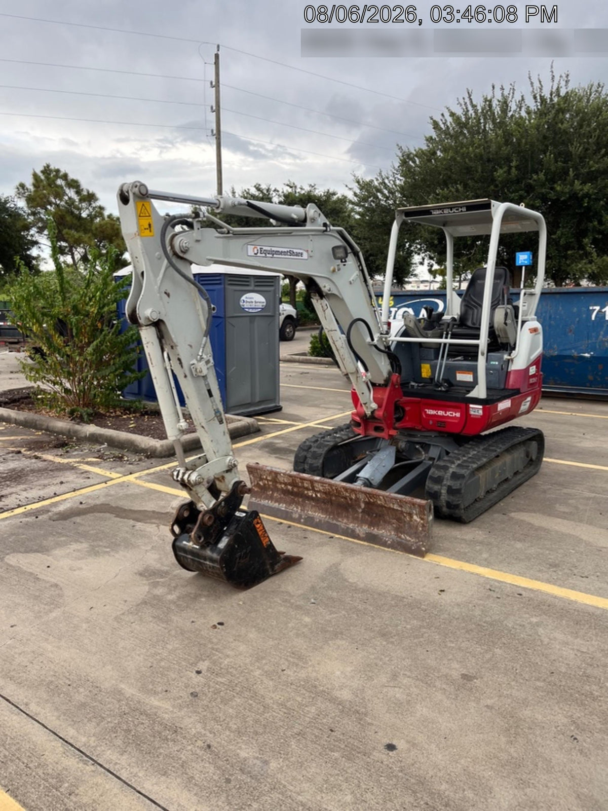 2022 TAKEUCHI TB235-2R