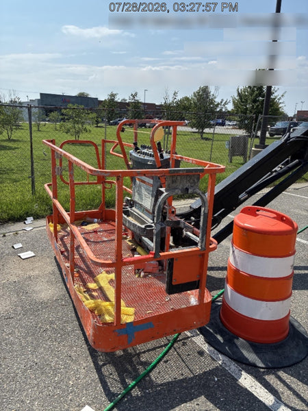 2023 JLG 660SJ