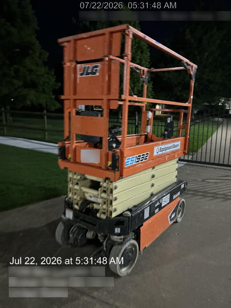 2021 JLG ES1932