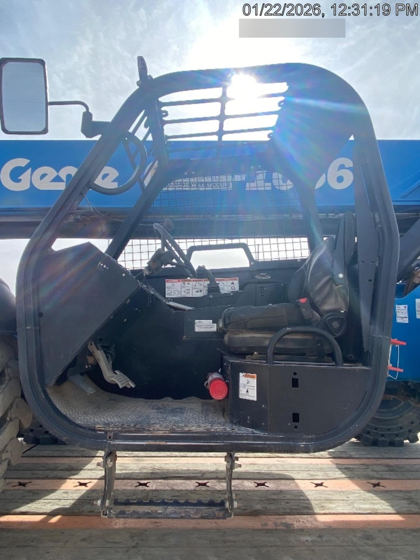 2018 GENIE GTH-1056