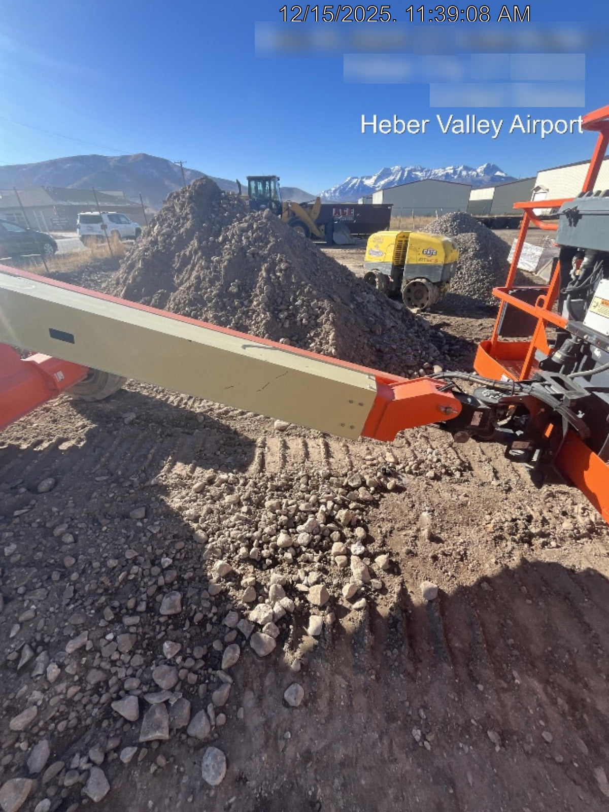 2021 JLG 400S