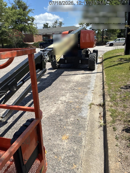 2023 JLG 660SJ