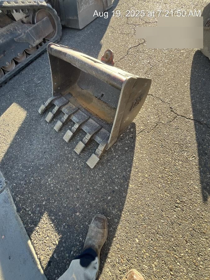 2020 TAG MANUFACTURING 36" HD QCB27 Bucket
