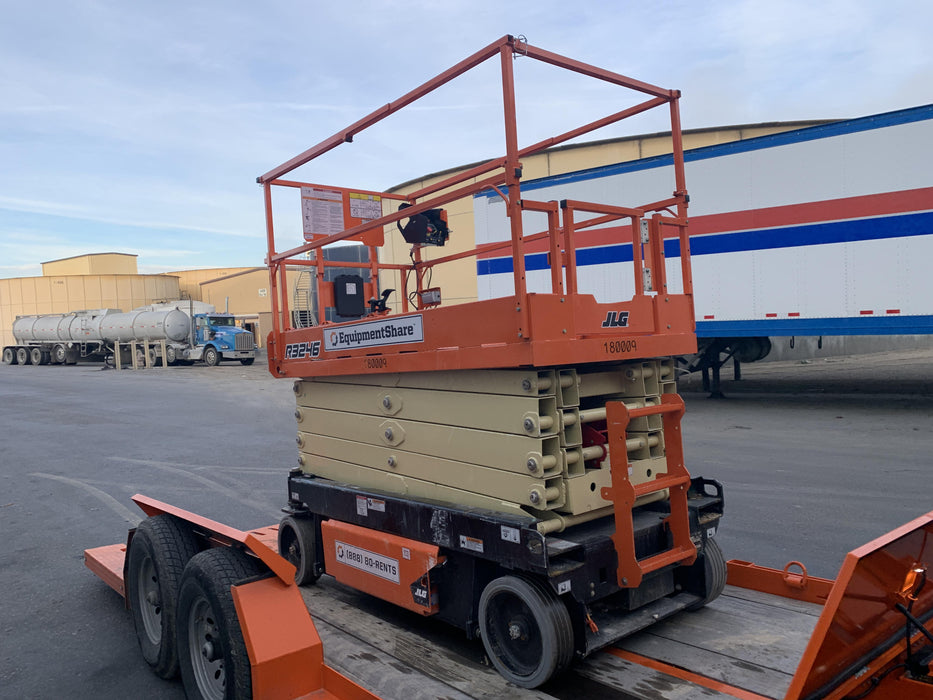 2021 JLG R3246