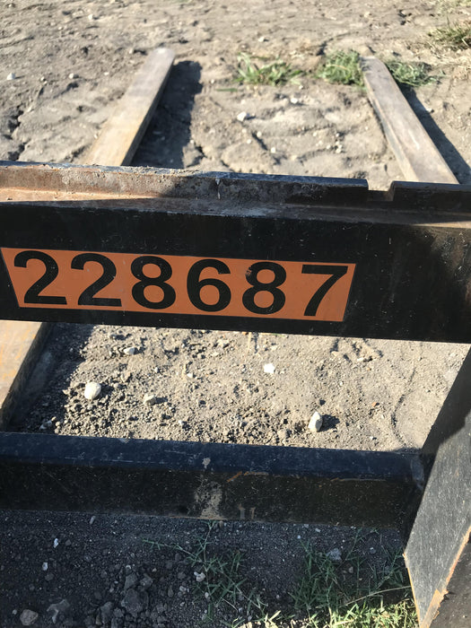 2022 ARROW MATERIAL HANDLING 72" Pallet Forks - Arrow