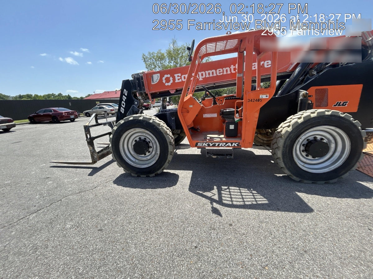 2023 SKYTRAK 8042
