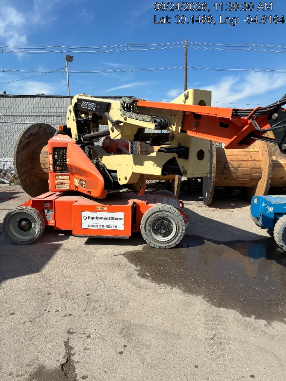 2019 JLG E400AJPN