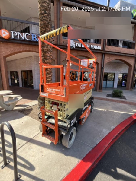 2022 JLG ES2632
