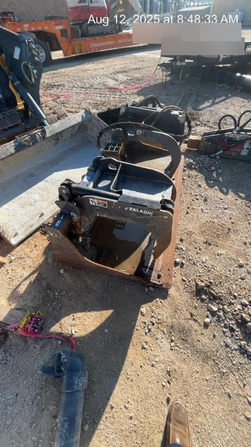 2020 PALADIN 76" Scrap Grapple Bucket - Paladin