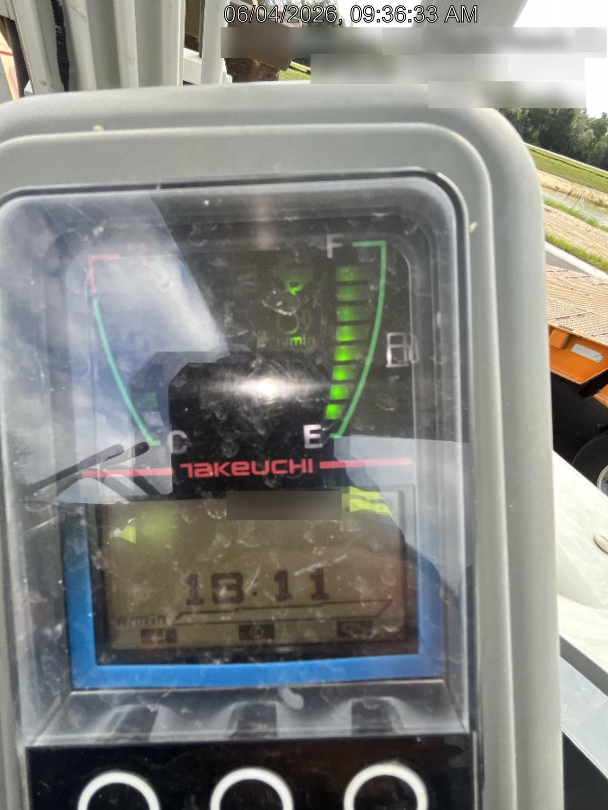 2024 TAKEUCHI TB235-2R