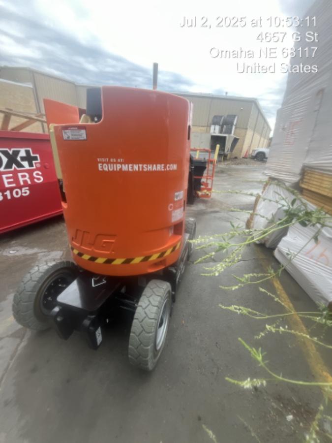 2025 JLG E300AJP
