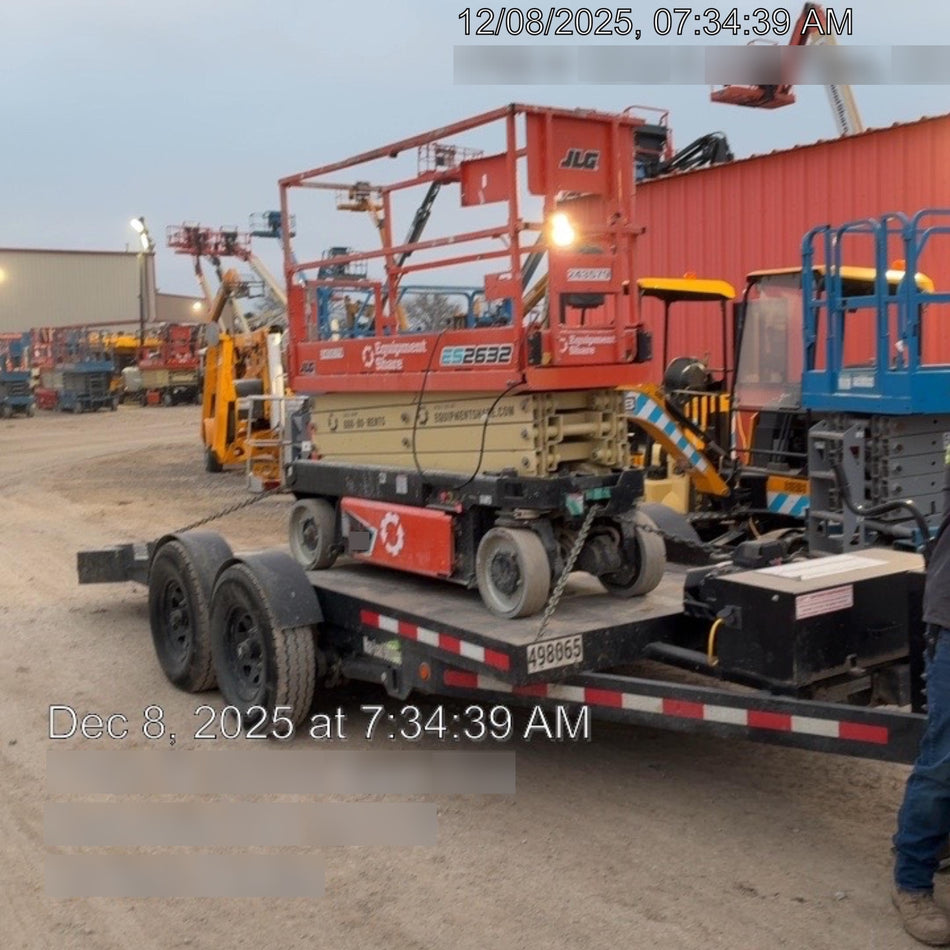 2022 JLG ES2632