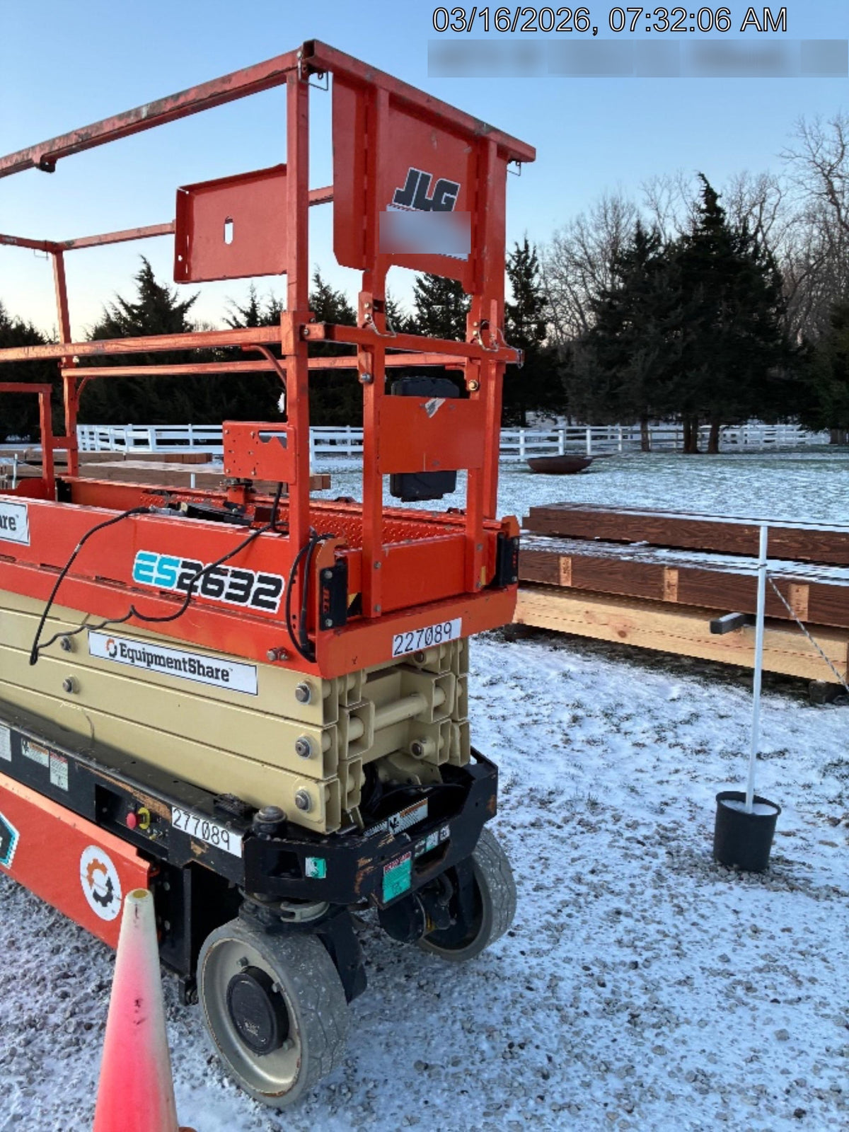 2022 JLG ES2632