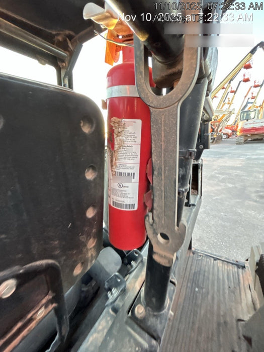 2019 Kubota RTV-X1140 4wd Utility Cart, LED Strobe, Windshield Tempered Glass, Plastic Canopy, Wire Harness Kit, Backup Alarm