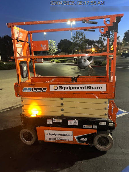 2022 JLG ES1932