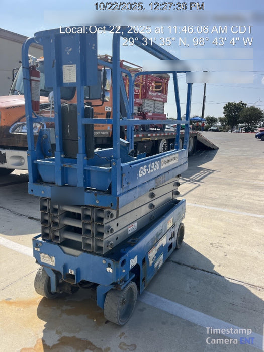 2019 Genie GS-1930 Fixed Rails with Chain Entry