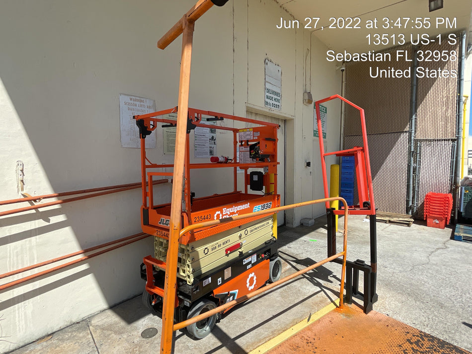2022 JLG ES1932