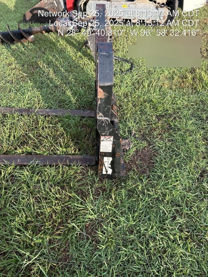 2024 VIRNIG 48" Pallet Forks - Virnig