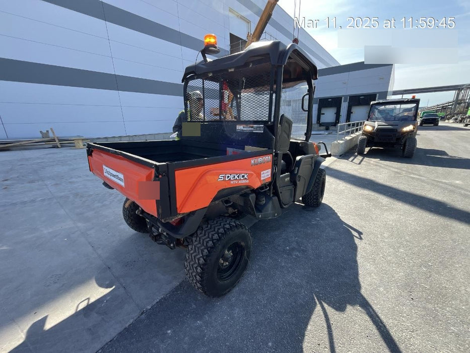 2019 Kubota RTV-XG850WL-H 4wd Utility Cart, Gas, 2 Seat, LED Strobe, Windshield Tempered Glass, Plastic Canopy, Wire Harness Kit, Backup Alarm