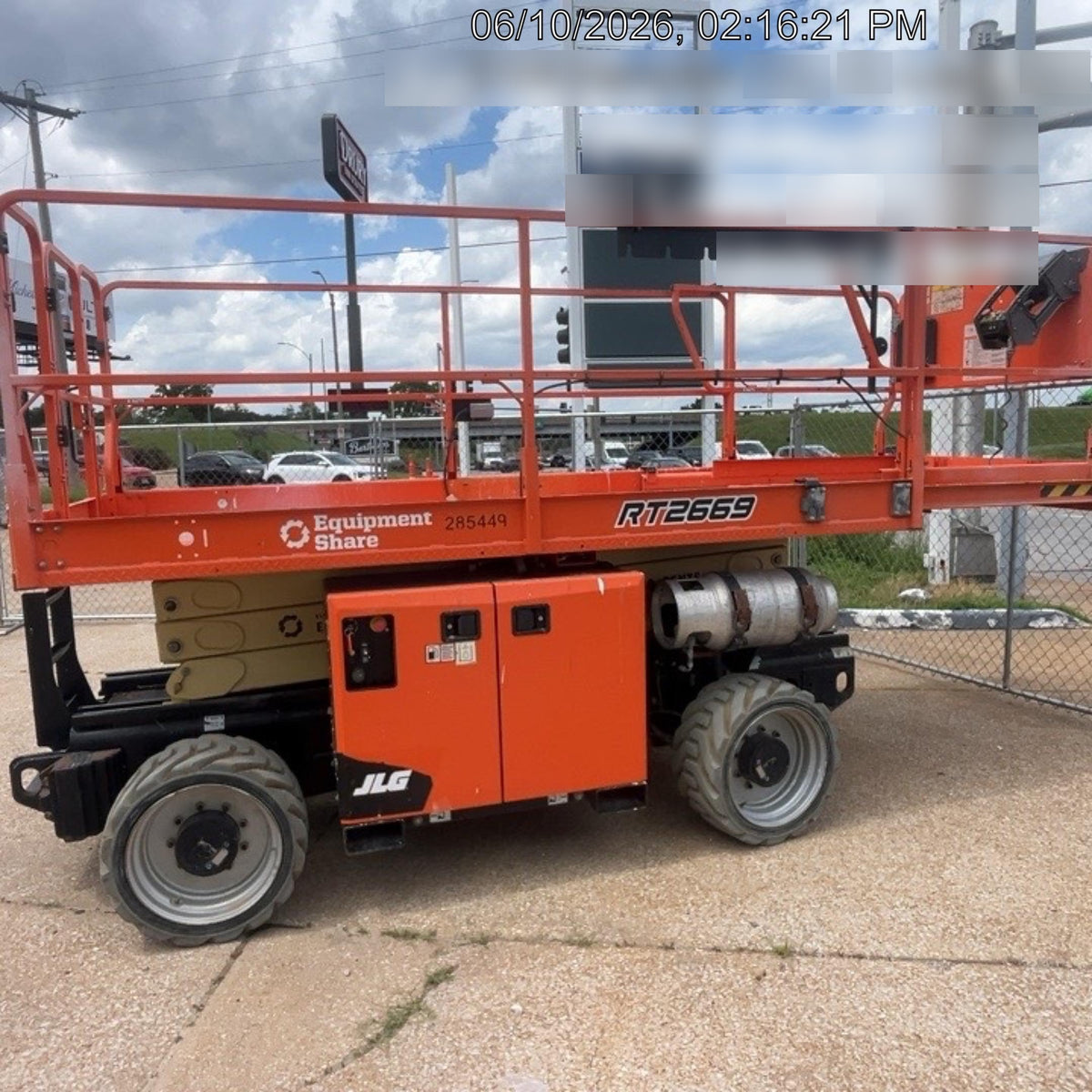 2022 JLG RT2669