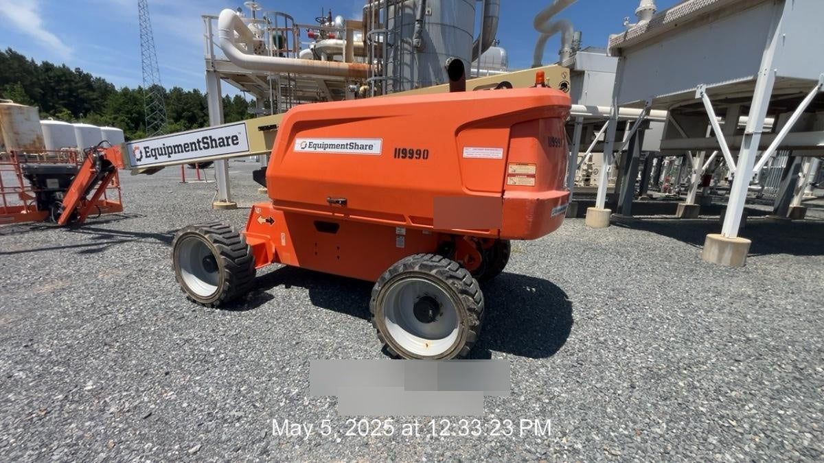 2021 JLG 660SJ