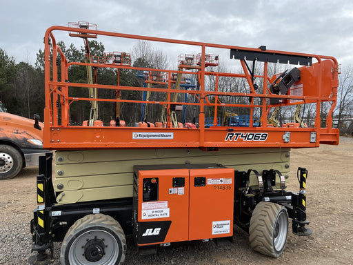 2021 JLG RT4069