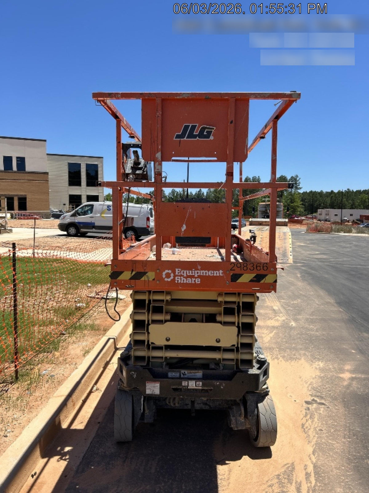 2023 JLG ES3246
