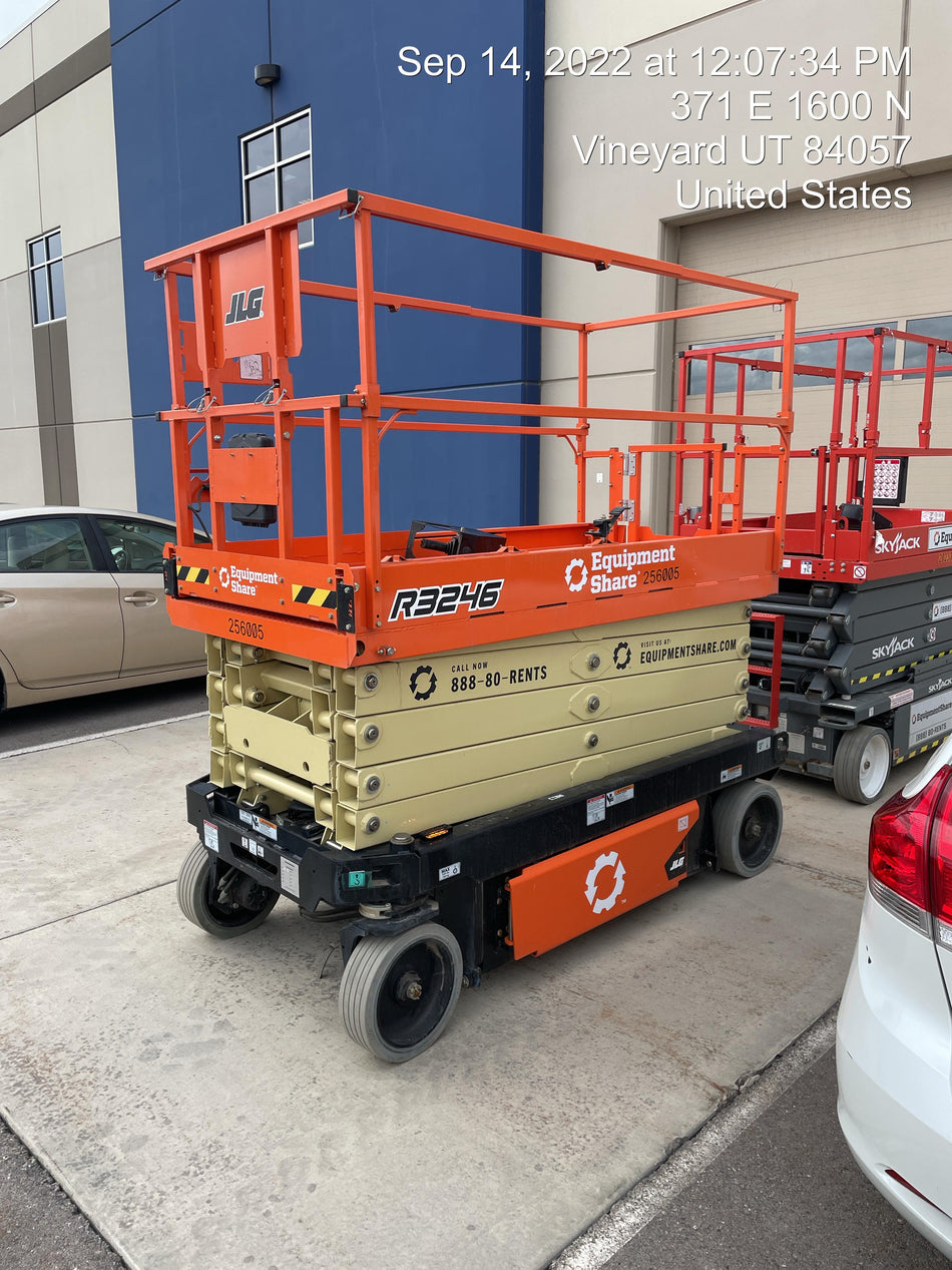 2022 JLG R3246