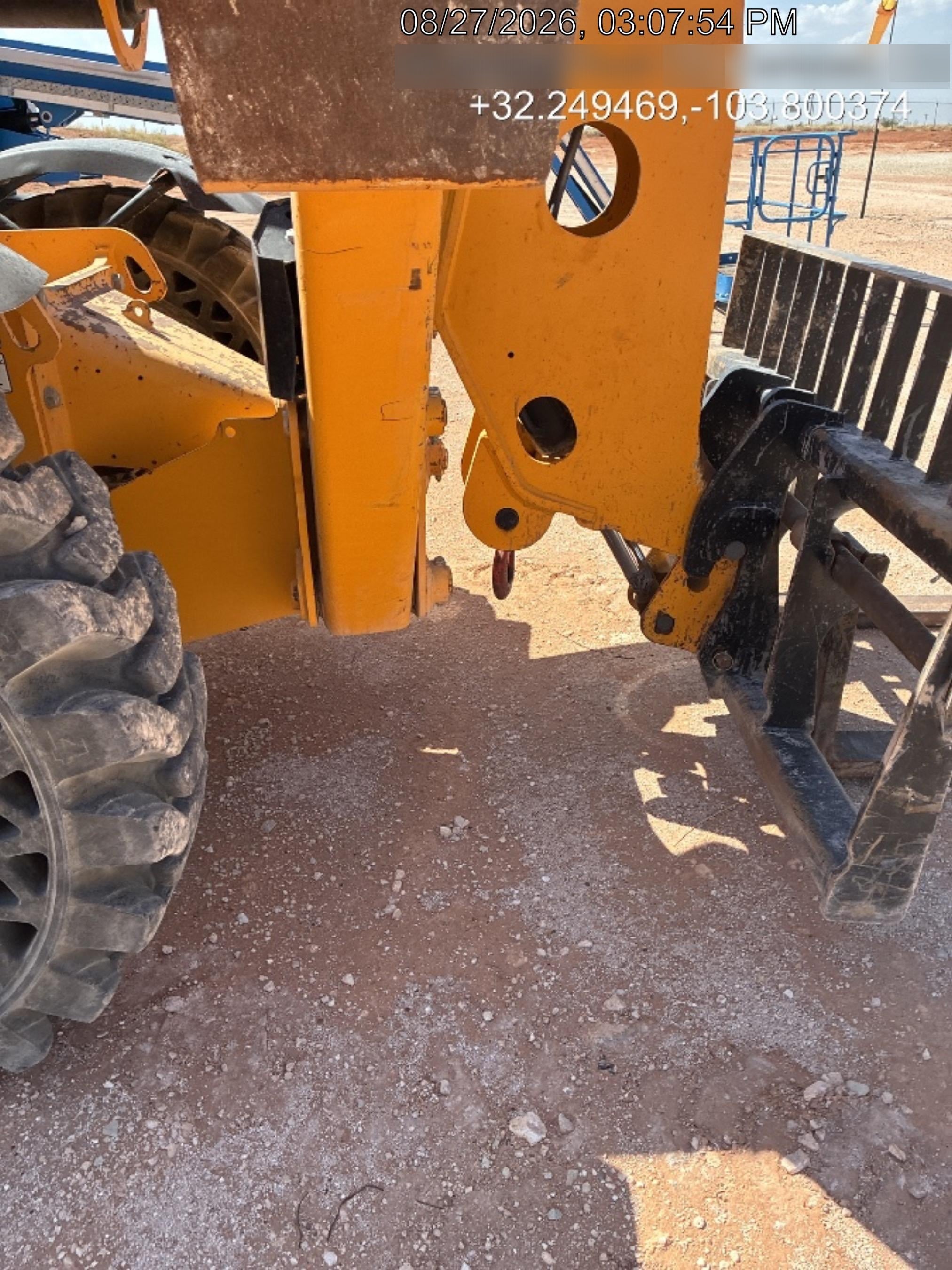 2023 JCB 510-56