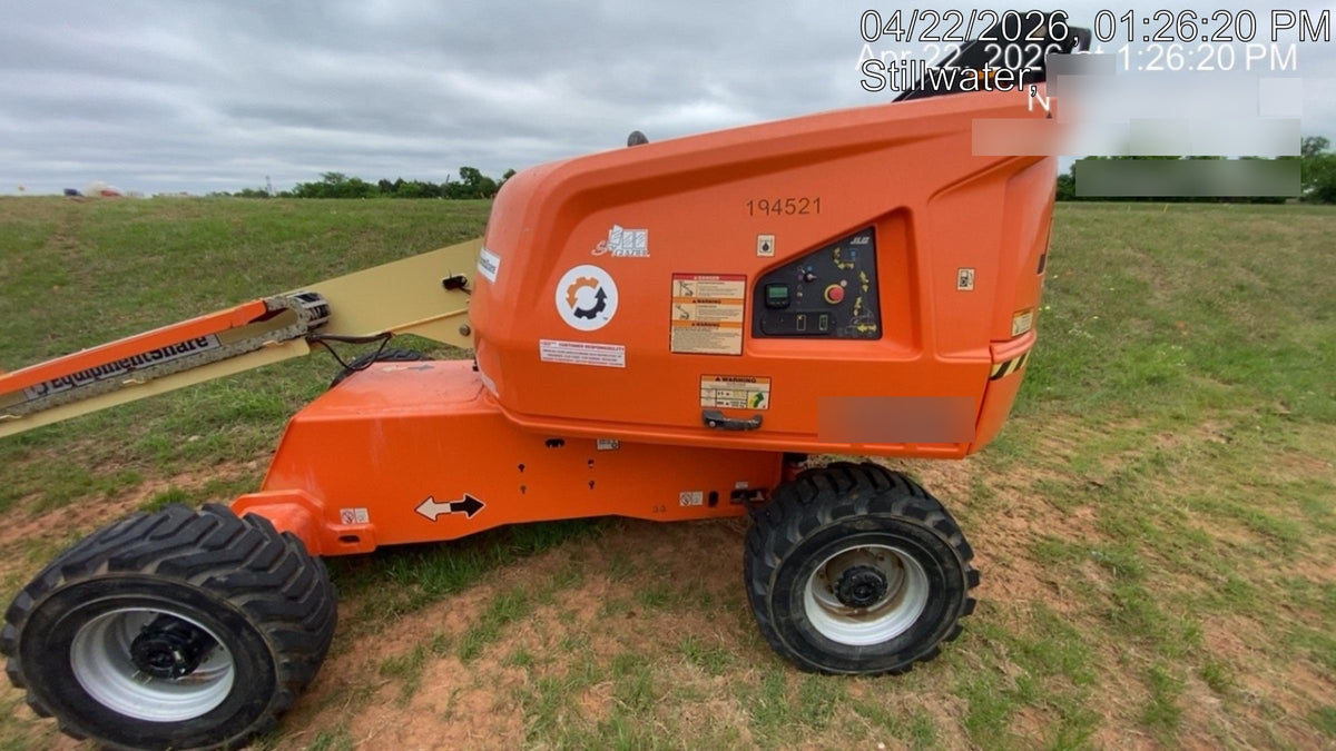 2021 JLG 400S