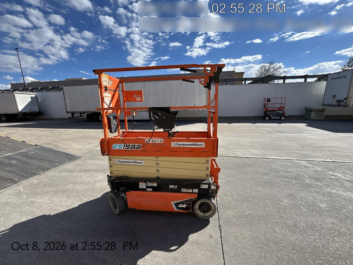 2022 JLG ES1932