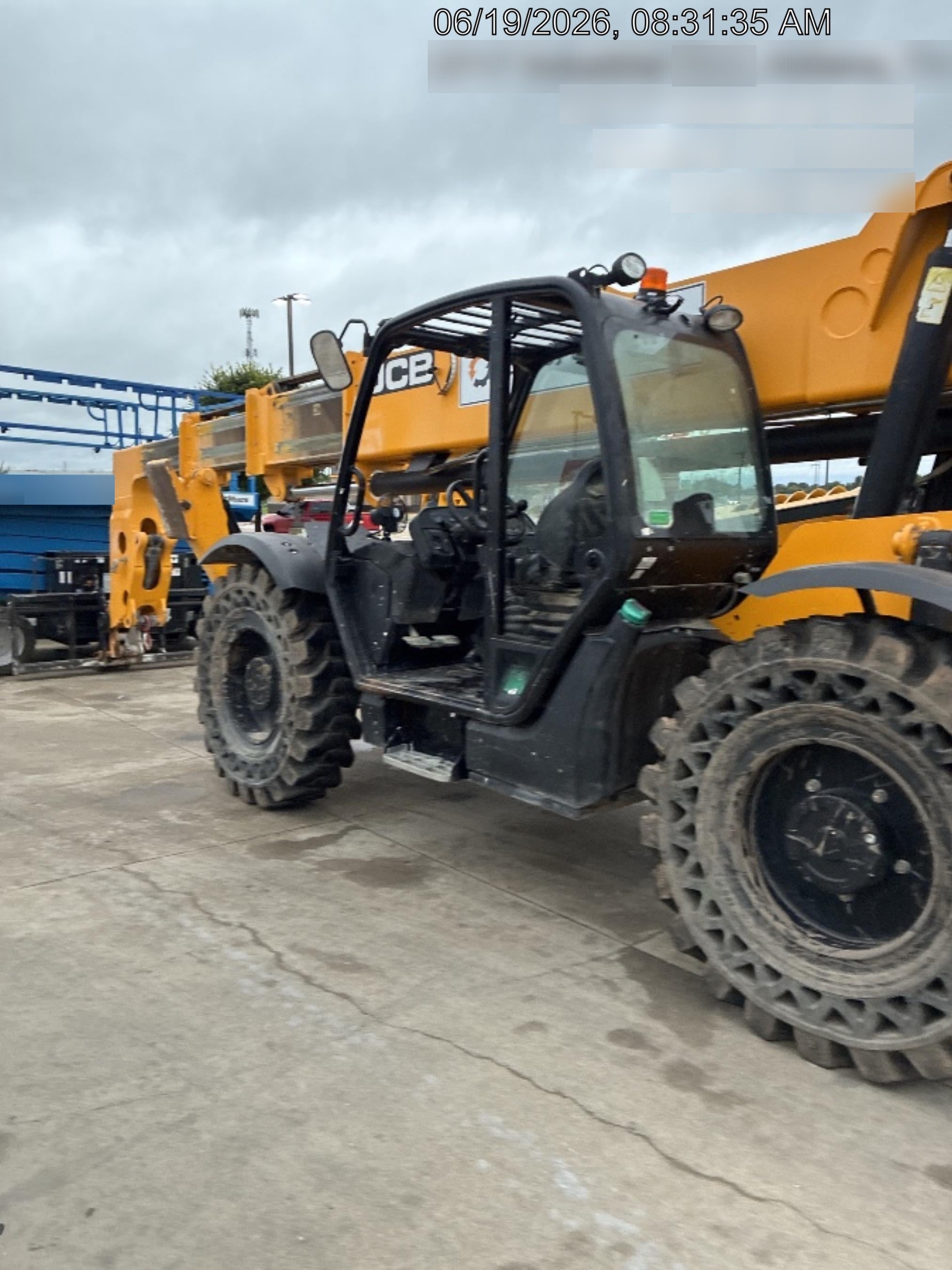 2022 JCB 510-56