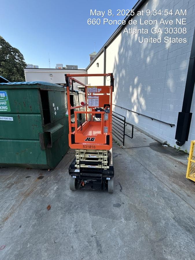 2025 JLG ES1932