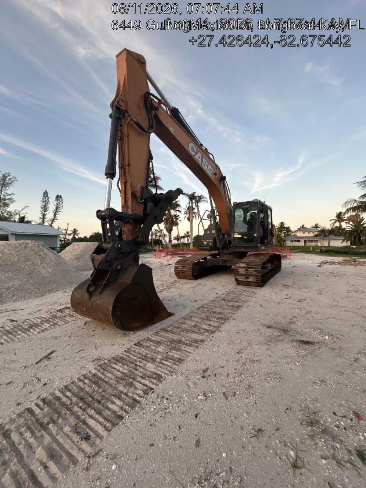 2023 CASE CX220E