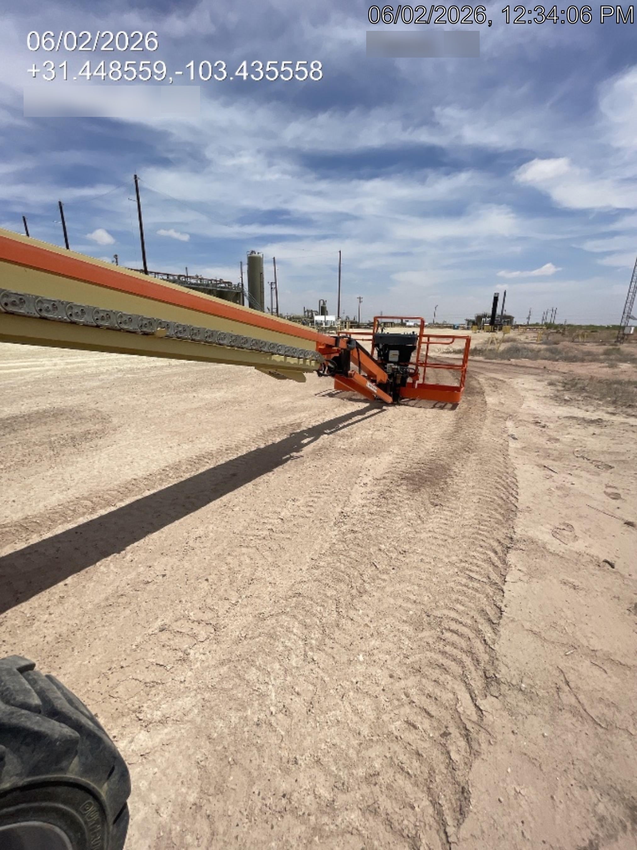 2020 JLG 660SJ