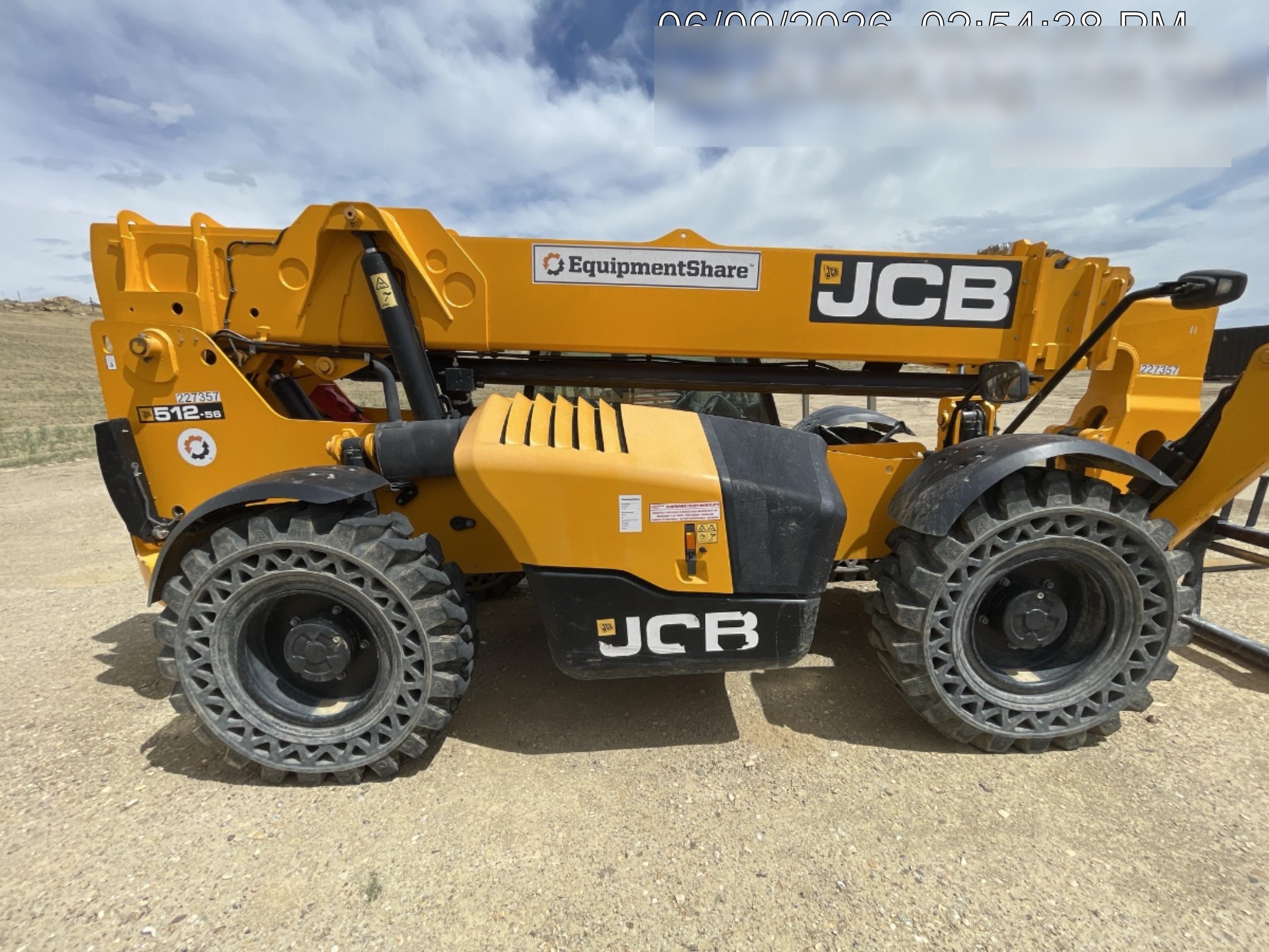 2022 JCB 512-56
