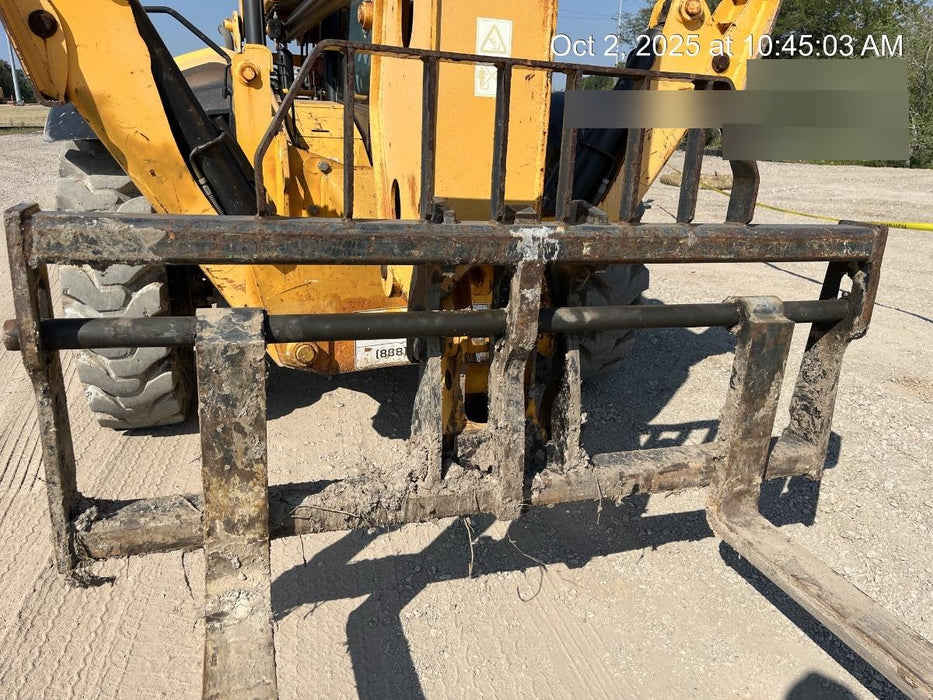 2018 JCB 510-56 JCB 510-56 Telehandler 74 HP w/CAB/HVAC, Beacon, Worklights, Aux Hydraulics, Solid Tires, 60" Carriage/Forks