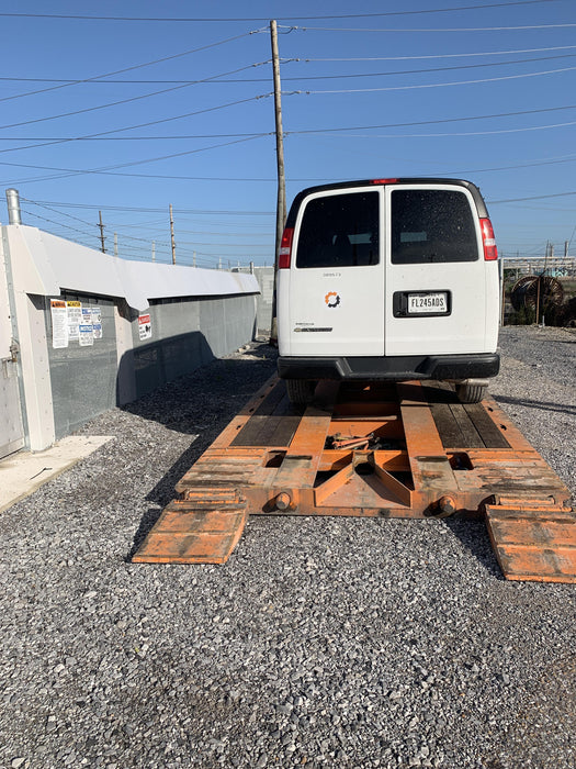 2023 CHEVROLET Express Van - Rental