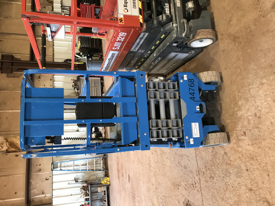 2019 Genie GS-1930 Fixed rails with chain Entry