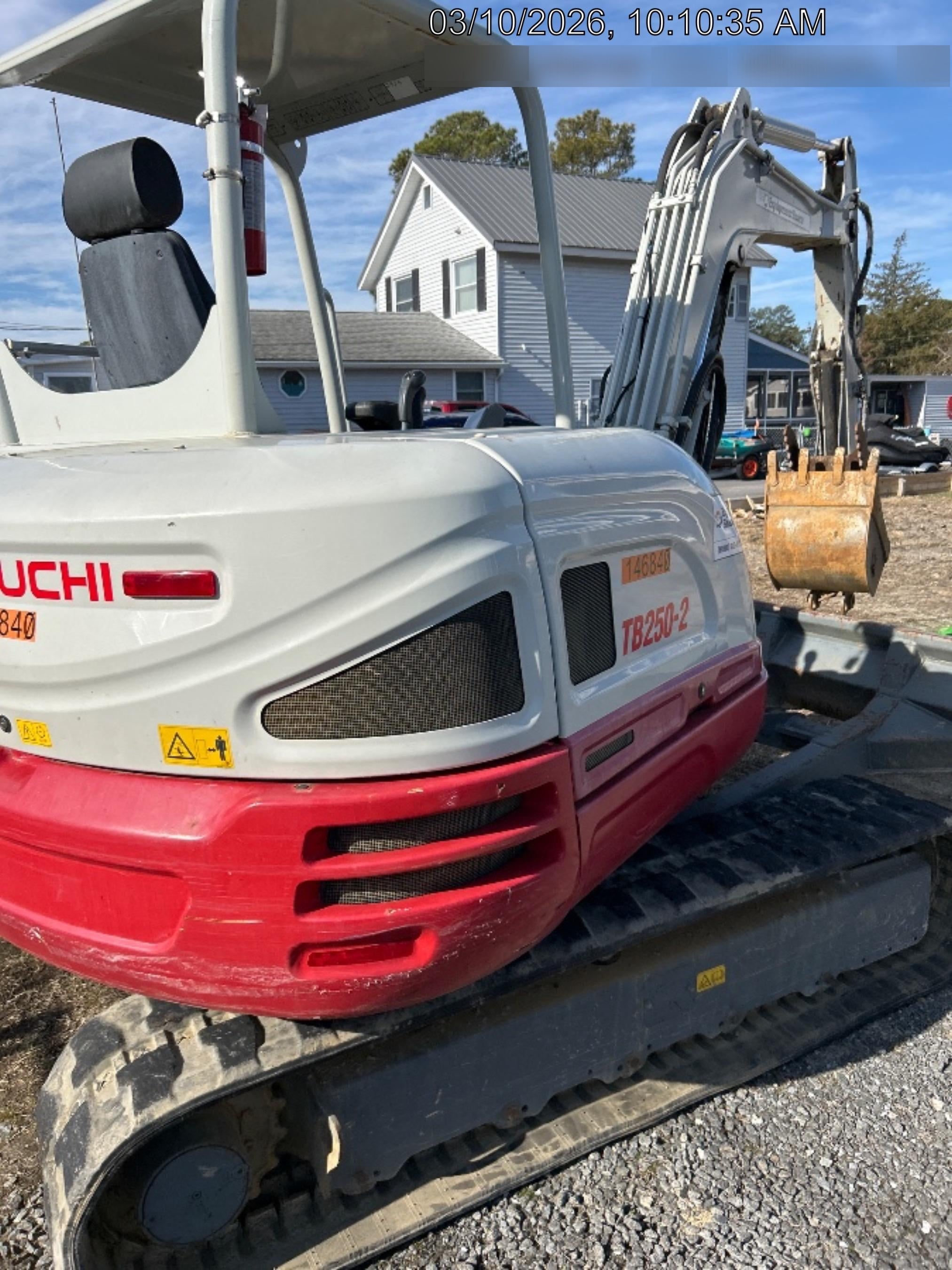2021 TAKEUCHI TB250-2