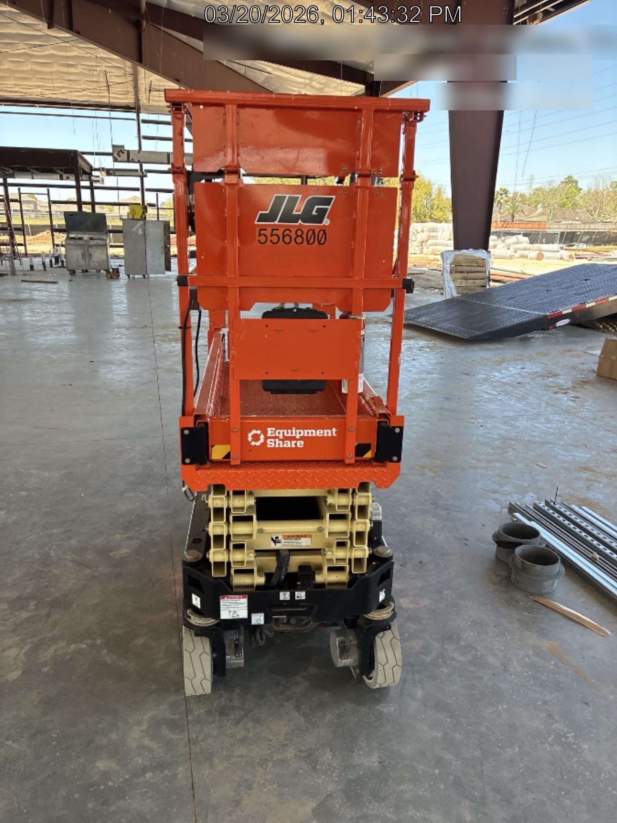 2025 JLG ES1932