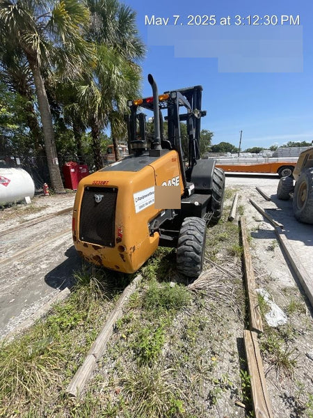 2023 CASE 588H