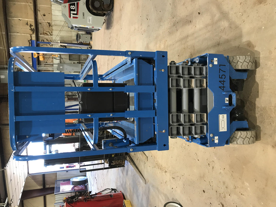 2019 Genie GS-1930 Fixed rails with chain Entry