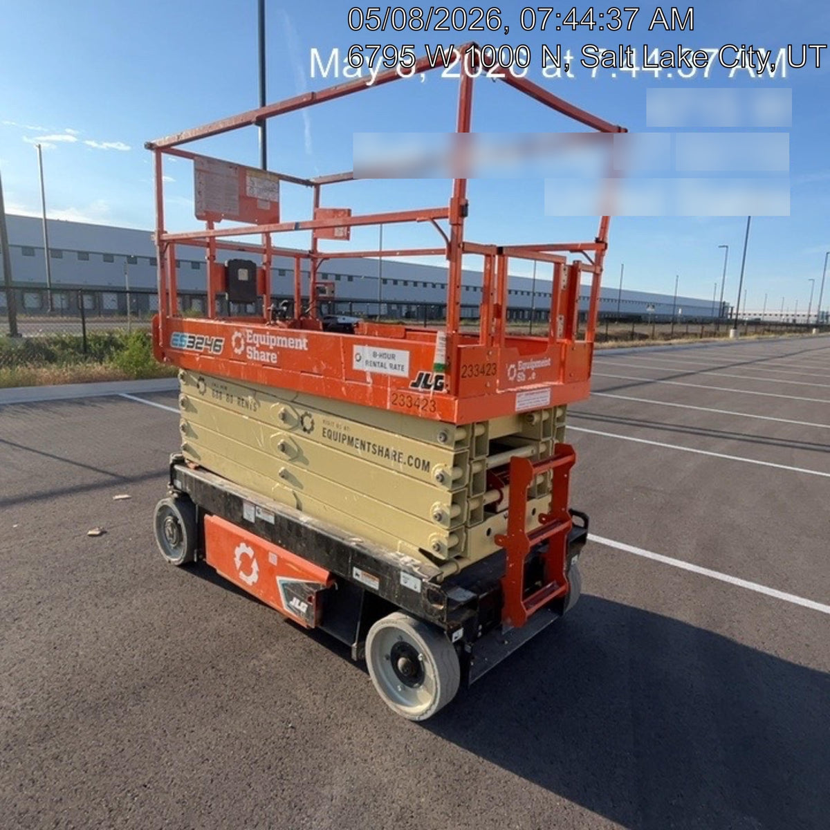 2022 JLG ES3246