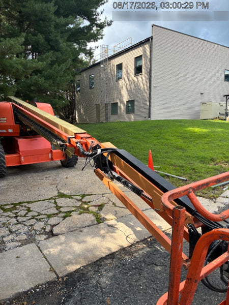 2022 JLG 660SJ
