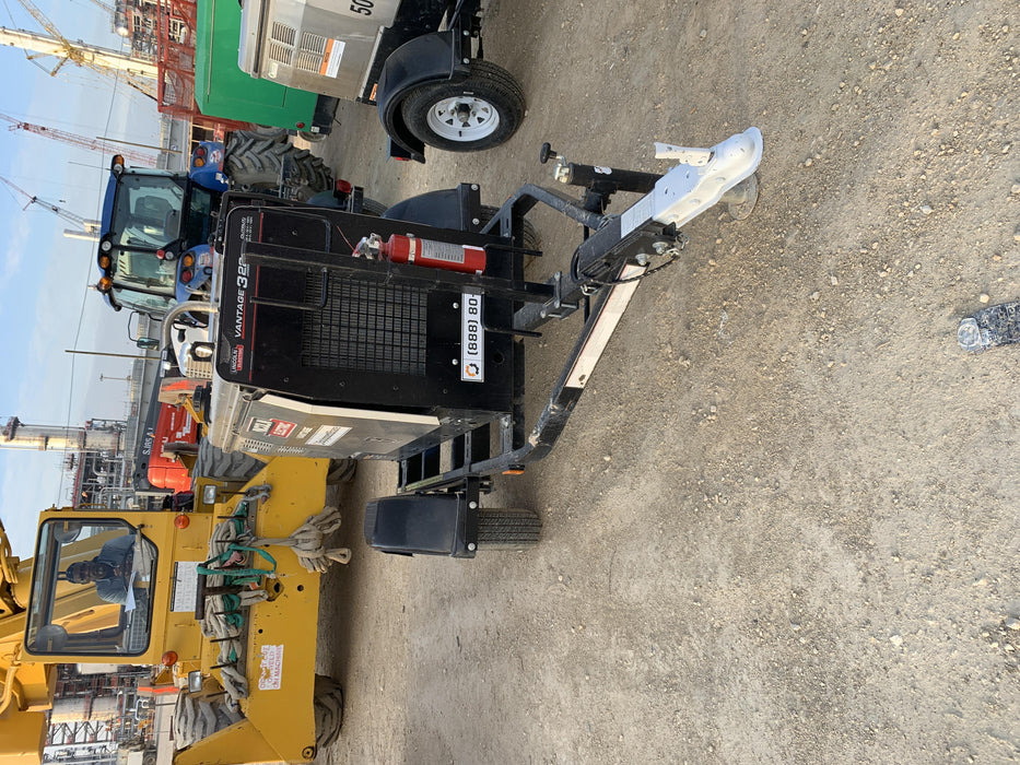 2019 Lincoln Electric Vantage 322 Welder Ready-Pak 3, Two wheel trailer, Fender and Light kit, Cable Rack