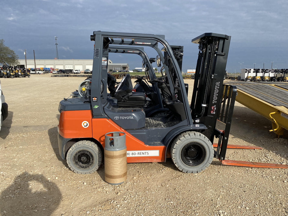 2022 TOYOTA 50-8FGU25