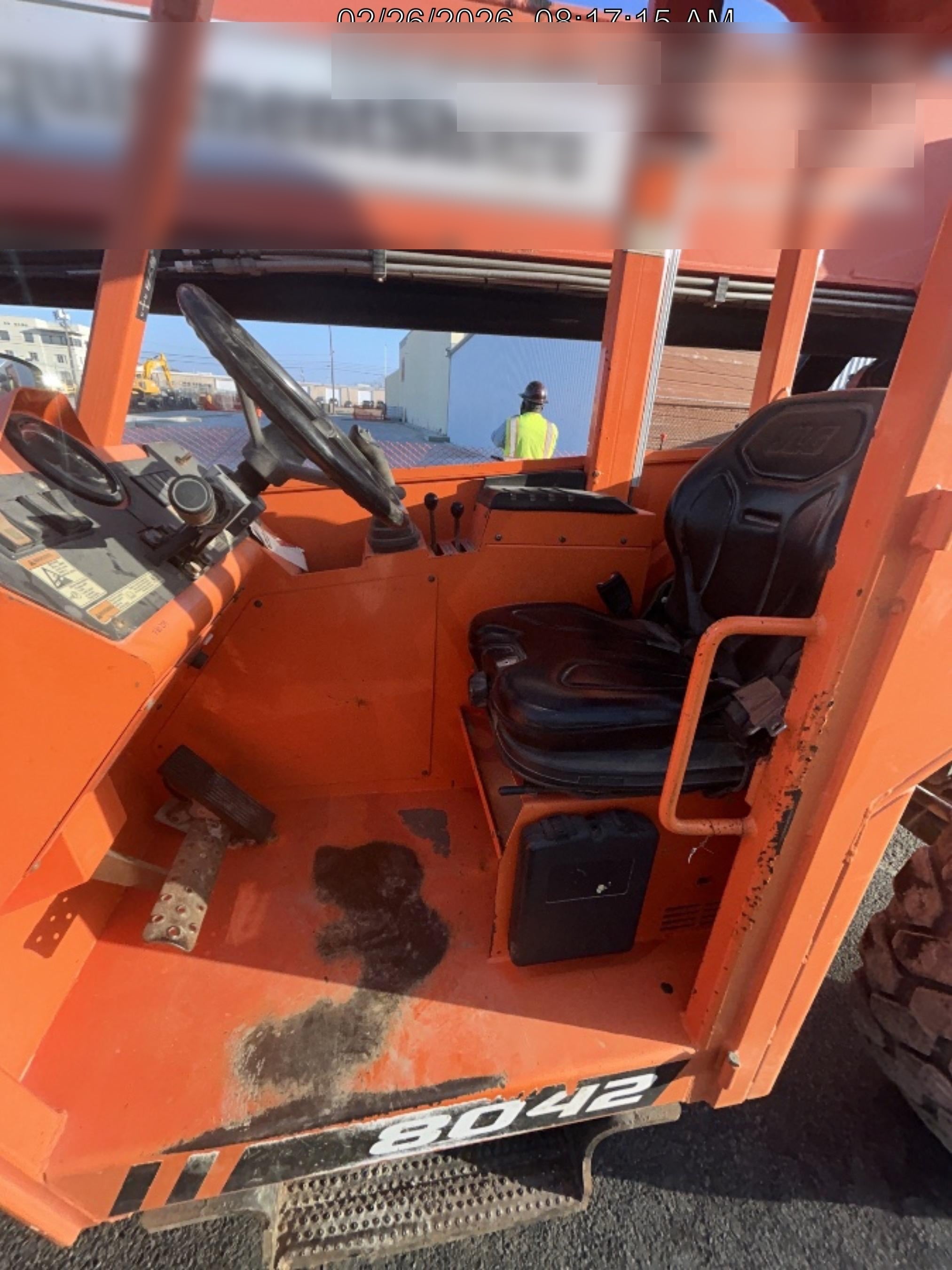 2020 SKYTRAK 8042